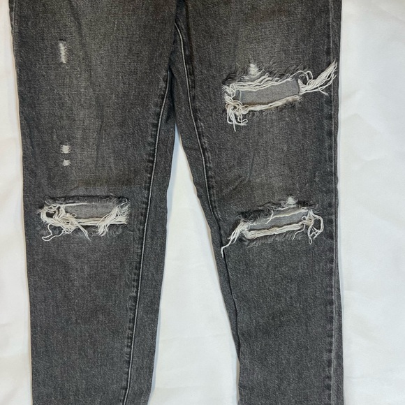 BDG Slim Straight Black Jeans Distressed Black Denim Button Fly
Women’s 27 - Picture 5 of 5